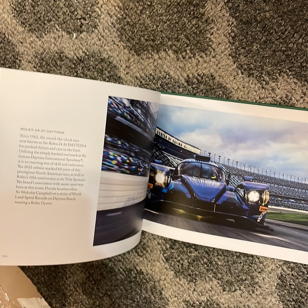 Rolex Watch Collection Hardcover book - Picture 5 of 11